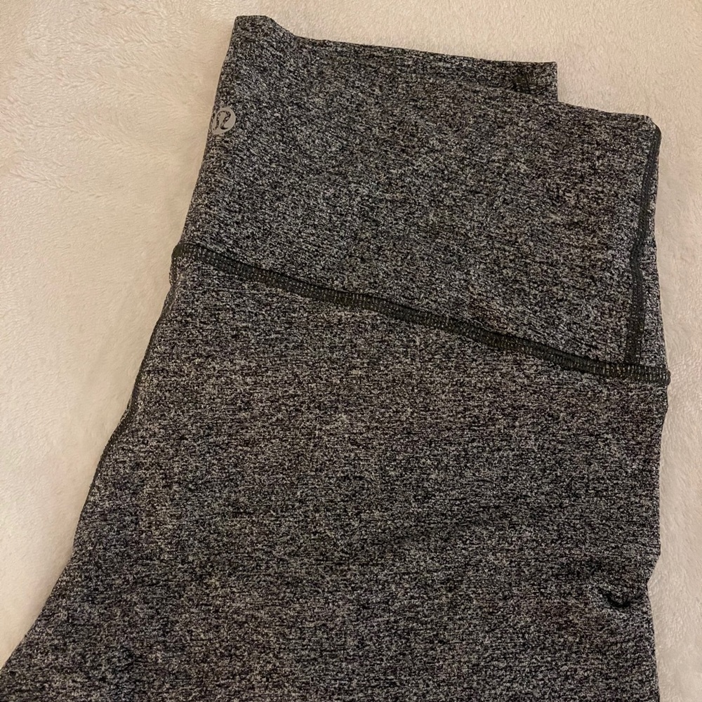 Lululemon Wunder Under Leggings 28”